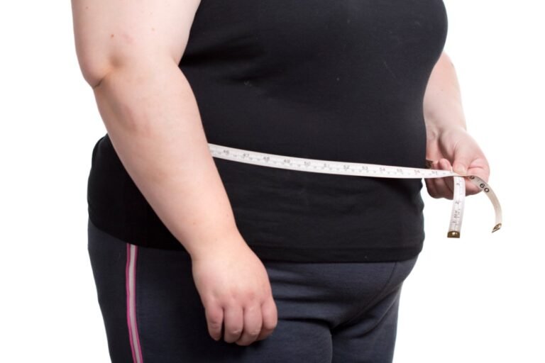 دور الدكتور ماجد العنزي في علاج السمنة لدى المرضى الذين يعانون من أمراض القلب